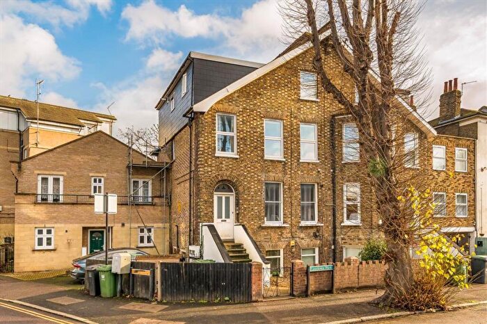 2 Bedroom Flat For Sale In Eastdown Park, Lewisham, SE13