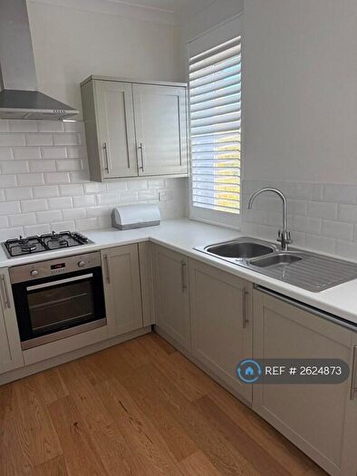 2 Bedroom Flat To Rent In Crystal Palace, London, SE19