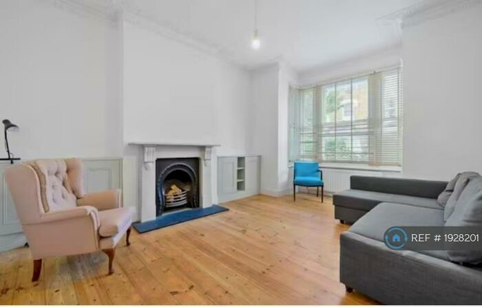 1 Bedroom Flat To Rent In Ground Floor, London, N16