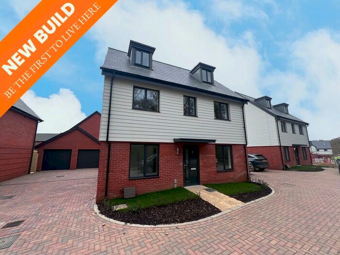 5 Bedroom Detached House To Rent In Whiteley, Fareham, PO15