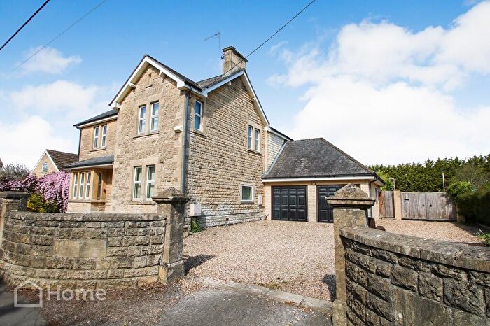 4 Bedroom Detached House For Sale In Bradford Road, Corsham, Wiltshire, SN13