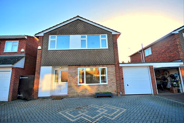4 Bedroom Detached House To Rent In Elm Drive, Market Harborough, LE16
