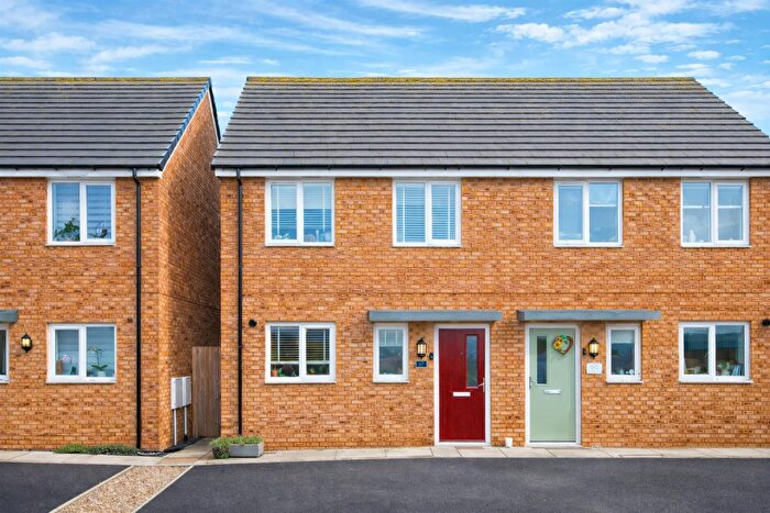 3 Bedroom Semi Detached House For Sale In Oak Wood Drive, Corby, NN18