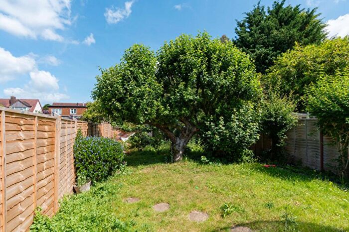 5 Bedroom Detached House For Sale In Old Road, Headington, OX3