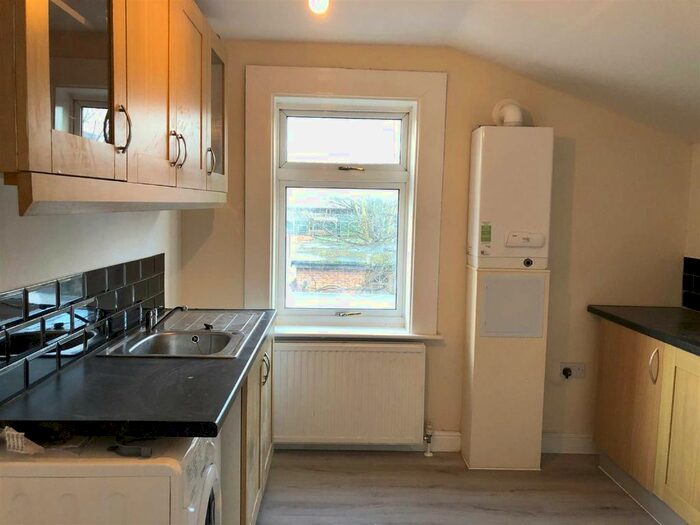 1 Bedroom Flat To Rent In Abbotts Road, Southall, UB1
