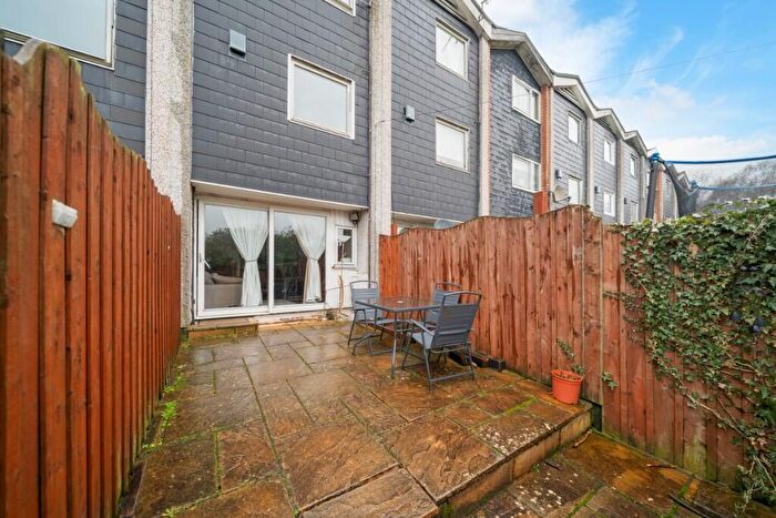 2 Bedroom Terraced House For Sale In Craigieburn Road, North Carbrain, G67