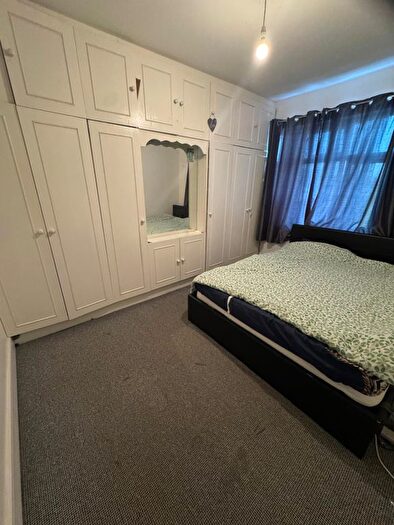 4 Bedroom Semi-Detached House To Rent In Southall, UB1