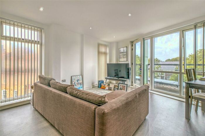 1 Bedroom Flat To Rent In St Pancras Way, Camden, NW1