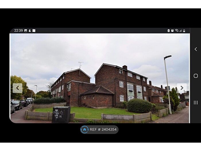 4 Bedroom Flat To Rent In Maybury Road, Barking, IG11