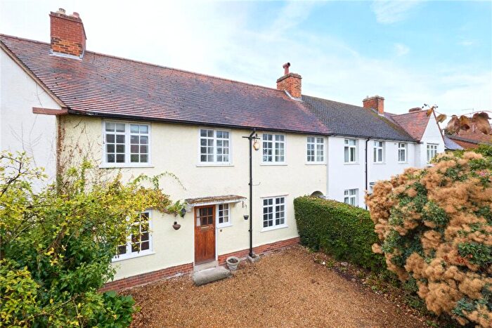 4 Bedroom Terraced House For Sale In Baldock Way, Cambridge, CB1