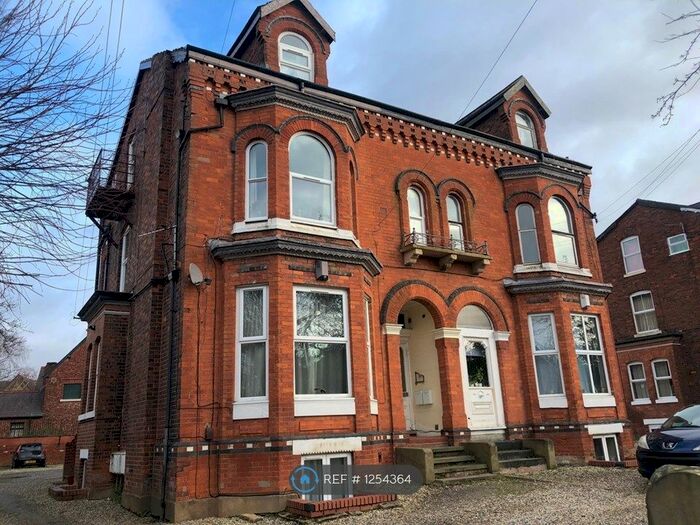 2 Bedroom Flat To Rent In Alexandra Road, Sale M33