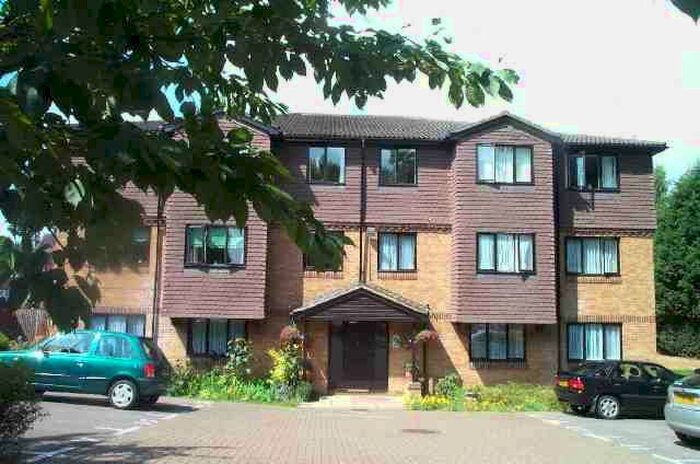2 Bedroom Flat To Rent In Tylersfield, Abbots Langley WD5