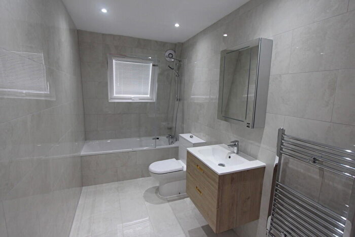 1 Bedroom Apartment To Rent In Boxtree Road, Harrow, HA3