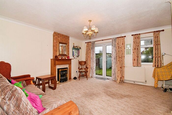 2 Bedroom Semi-Detached House For Sale In Malham Way, Oadby, Leicester, LE2