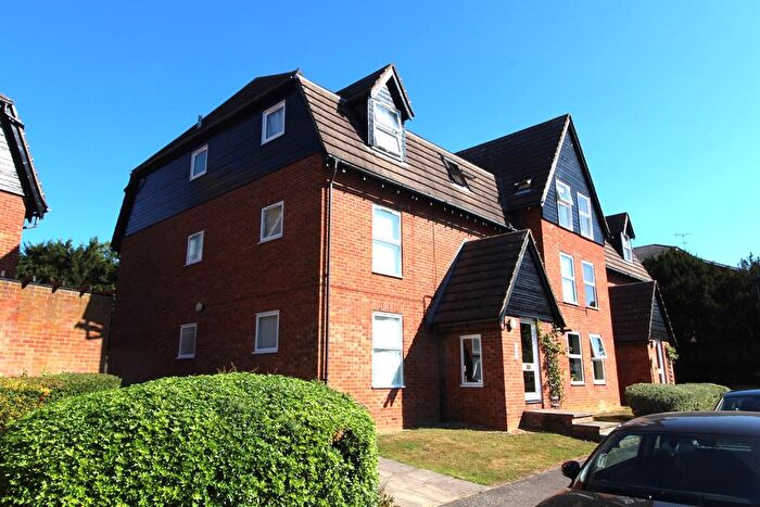 1 Bedroom Flat To Rent In Millers Green Close, Enfield, EN2