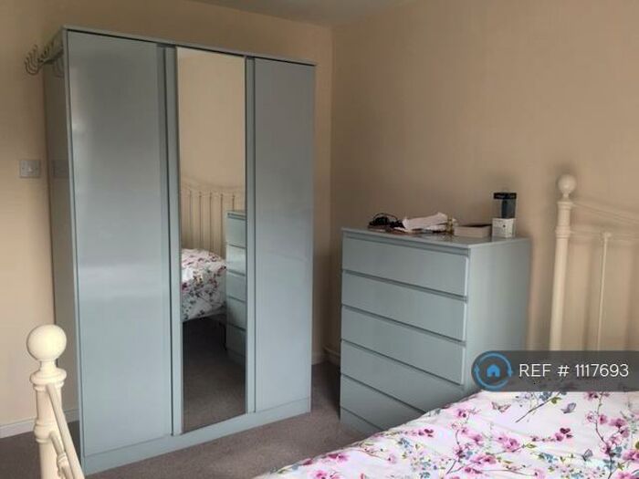 1 Bedroom Flat To Rent In Bowes Park, London, N22