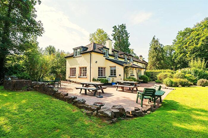 5 Bedroom Detached House For Sale In Bickleigh, Tiverton, EX16