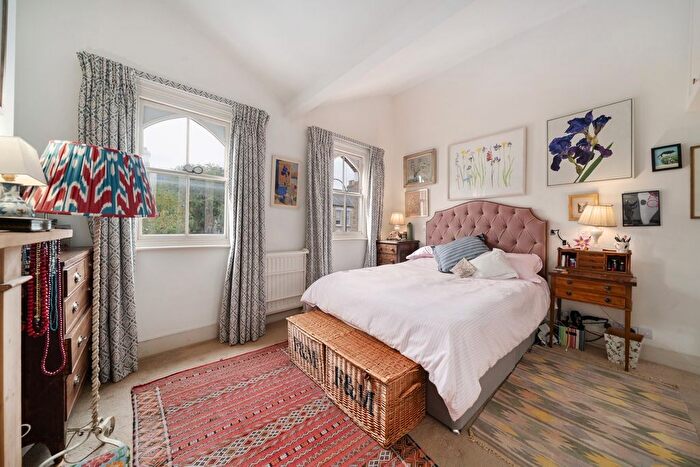 2 Bedroom Terraced House For Sale In Bute Gardens, Brook Green, Hammersmith, W6