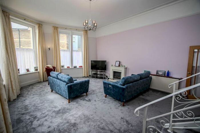 2 Bedroom Flat To Rent In Marine Parade, Clevedon, BS21