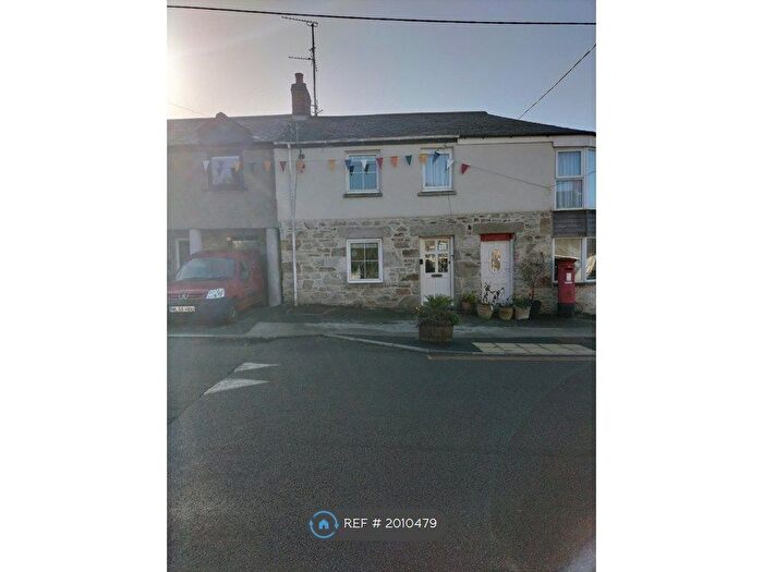 2 Bedroom Semi-Detached House To Rent In Fore St, Penzance, TR20