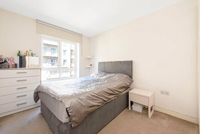 1 Bedroom Flat For Sale In Commander Ave, Colindale, London, NW9