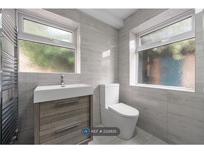 1 Bedroom Flat To Rent In Attleborough Road, Nuneaton, CV11