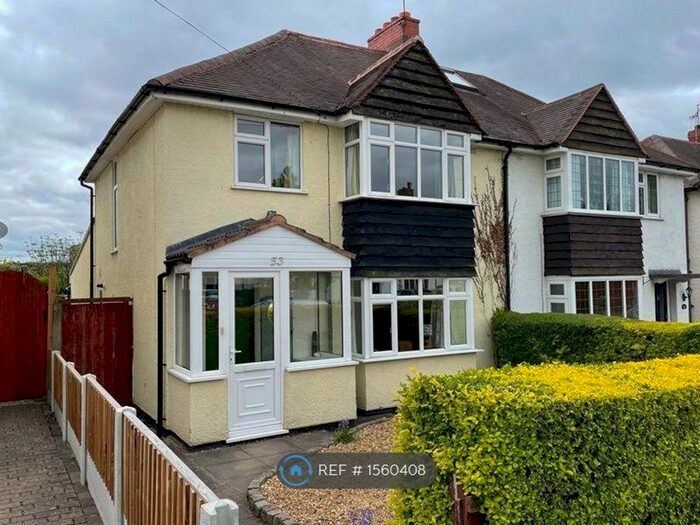 3 Bedroom Semi-Detached House To Rent In St. Michaels Road, Sutton Coldfield, B73