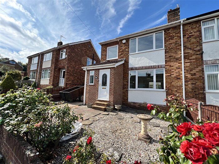 3 Bedroom Semi-Detached House To Rent In Hardistry Drive, Pontefract, WF8