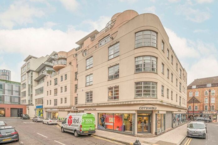 2 Bedroom Flat To Rent In Leyden Street, Spitalfields, E1