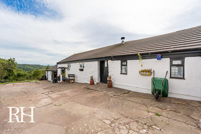 2 Bedroom Cottage To Rent In Groes Road, LL29