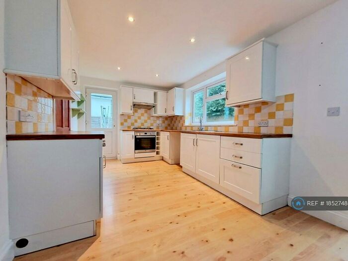 3 Bedroom Semi-Detached House To Rent In Wannock Lane, Eastbourne, BN20