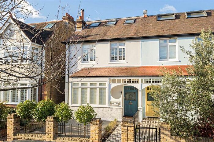 5 Bedroom Property For Sale In Claremont Road, Teddington, TW11