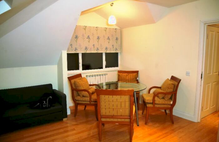 1 Bedroom Flat To Rent In Manor View, London, N3