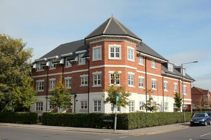 2 Bedroom Apartment To Rent In Bridge Avenue Maidenhead Berkshire, SL6