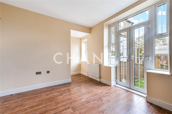 5 Bedroom Flat To Rent In Campbell Road, London, W7