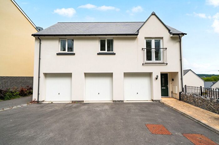 2 Bedroom Detached House For Sale In Badger Lane, Newton Abbot, Devon, TQ12