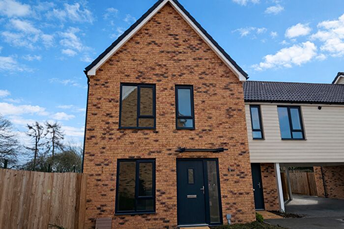 3 Bedroom Property To Rent In Stubbs Gardens, Southend-On-Sea, SS3