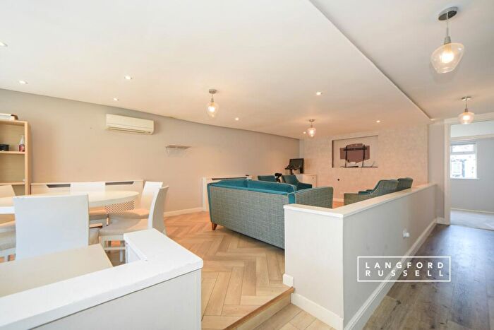 2 Bedroom Flat To Rent In Crofton Road Orpington, BR6