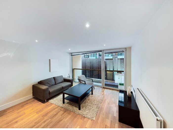 1 Bedroom Apartment For Sale In Cobalt Point, Millharbour, Canary Wharf, E14