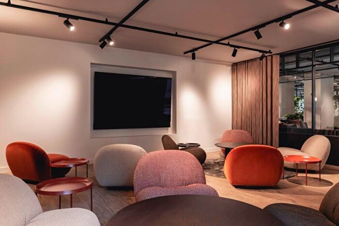 1 Bedroom Flat To Rent In Equipment Works, Vanguard Way, Walthamstow, E17