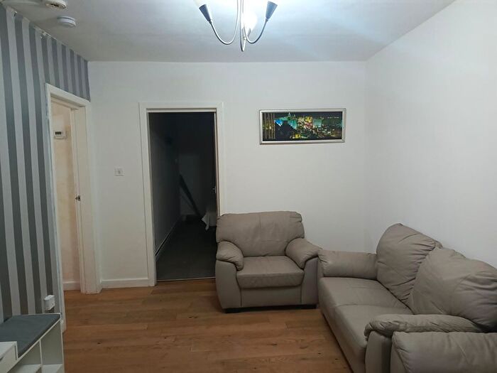 2 Bedroom Detached House To Rent In Ivanhoe Cresent, Wishaw, ML2