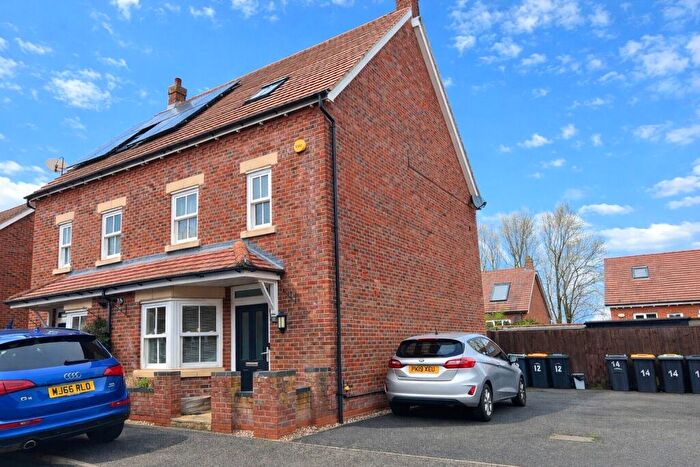 4 Bedroom Semi Detached House For Sale In Burr Close, Kempston, Bedford, Bedfordshire, MK42