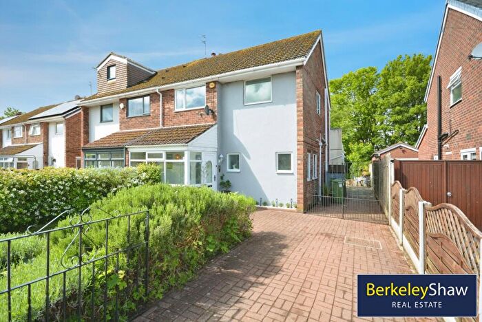 3 Bedroom Semi Detached House For Sale In Sefton Drive, Maghull, Liverpool, L31