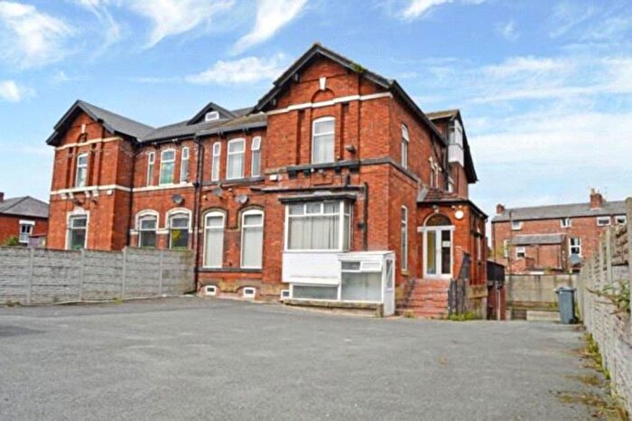 15 Bedroom Terraced House For Sale In Dickenson Road, Manchester, M13
