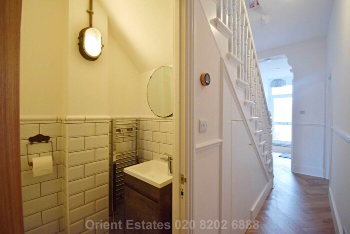 4 Bedroom Terraced House To Rent In West Hendon Broadway, London, NW9