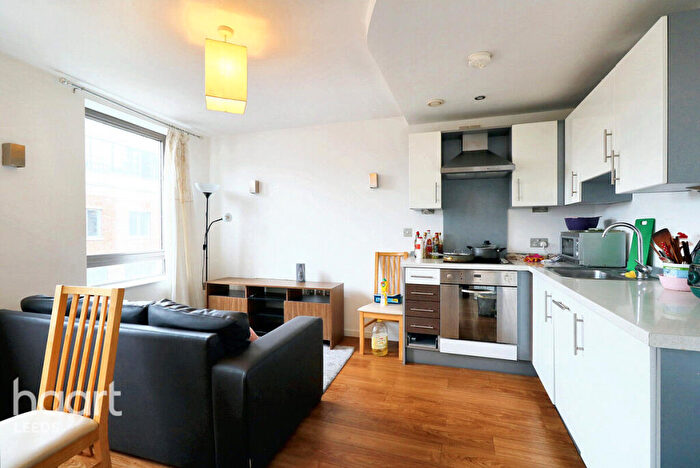 2 Bedroom Apartment For Sale In King Charles Street, Leeds, LS1