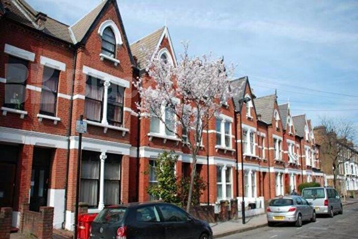 4 Bedroom Flat To Rent In Fairbridge Road, Archway / Holloway, N19