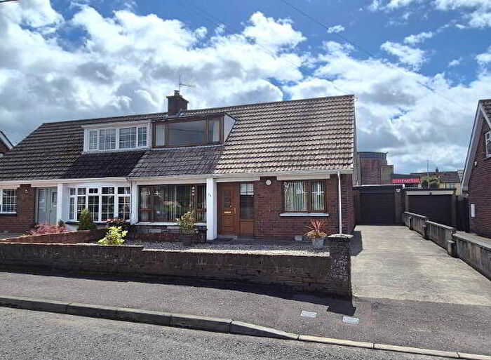 4 Bedroom Semi-Detached House For Sale In Danesfort Crescent, Derry, BT48