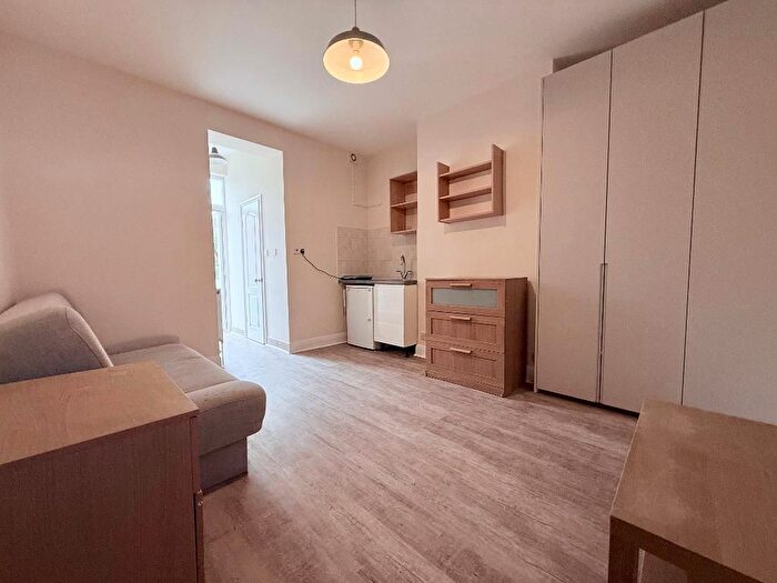 1 Bedroom Studio To Rent In The Approach, East Acton, London, W3