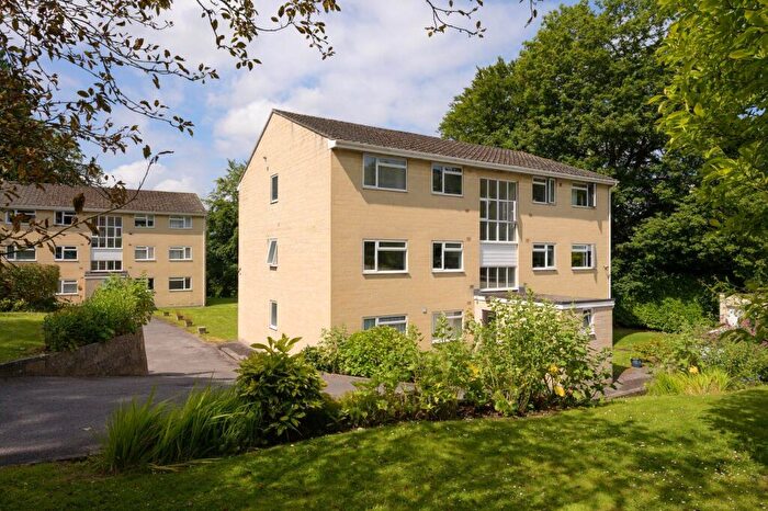 2 Bedroom Apartment To Rent In Weston Park East, BA1